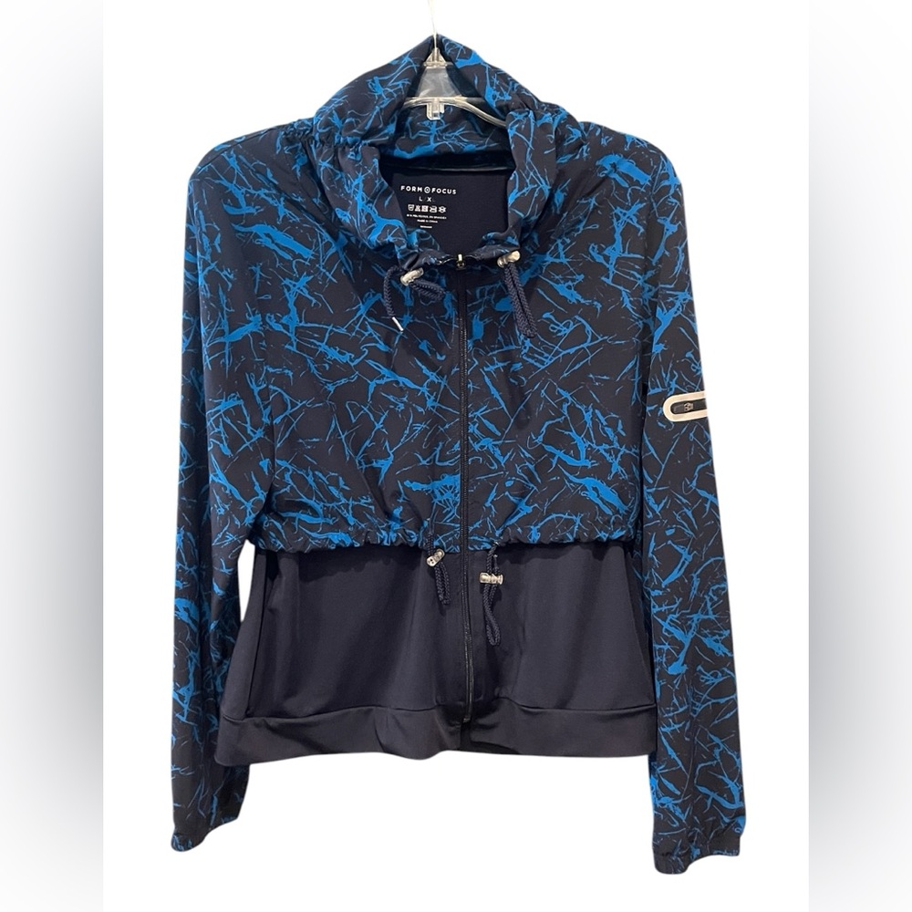 EUC Form + Focus Navy and Blue Athletic Jacket Size L/XL